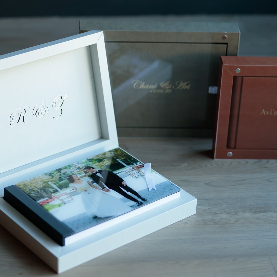 Upgrade to Timeless Album with Crystal Glance (13x9.5 - same size) - $650